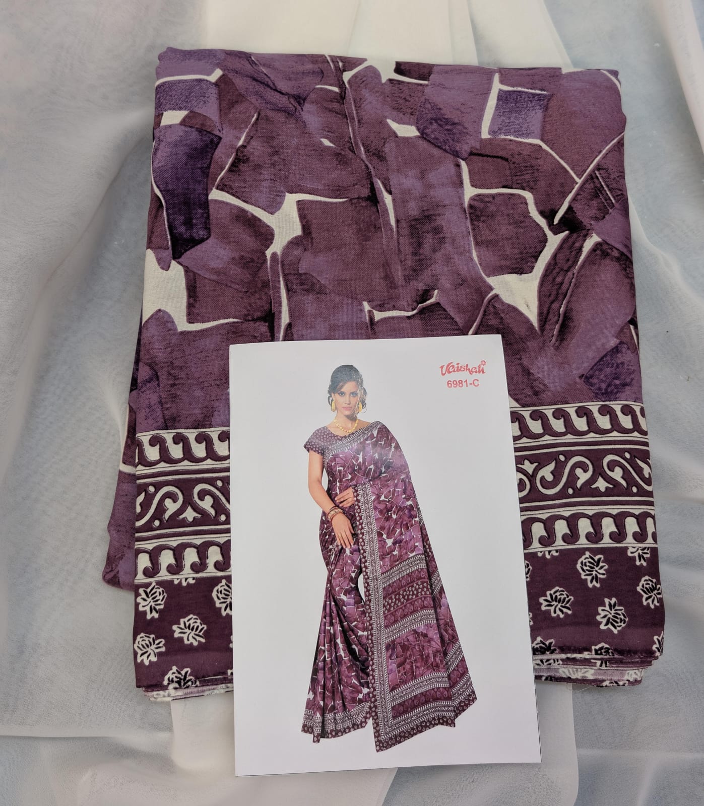 Soft Vaishali Digital Printed Saree with 3/4 Sleeve Blouse