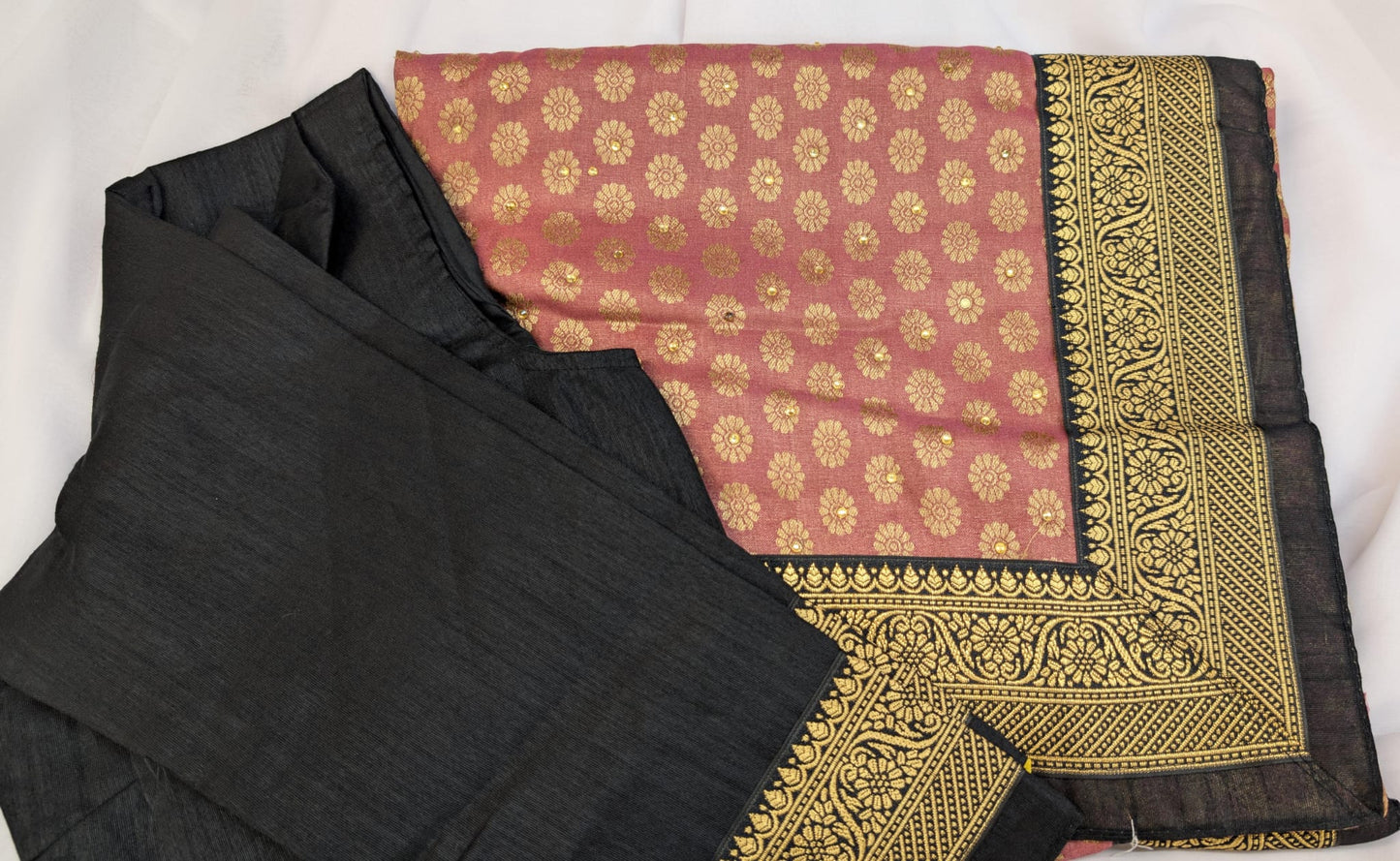 Banarasi Saree with Long Sleeve Blouse in Dusty Pink & Black